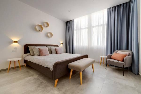 Perfect Location Modern 2BR Apartment