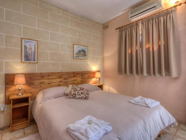 Green Grove Guest House