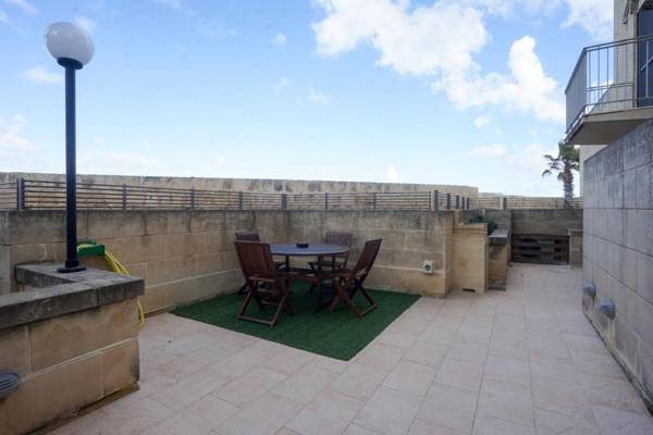 Villa Harbour Views Gozo With Shared Pool