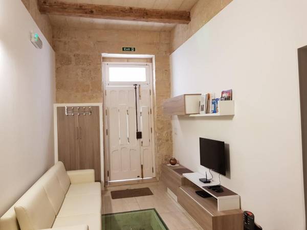 Great Siege Apartment