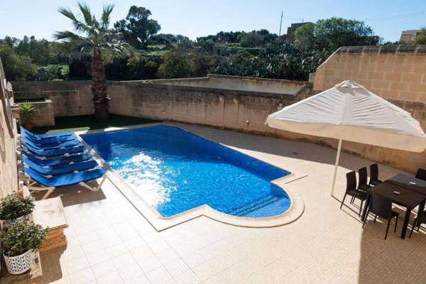 Villa Centre Island Gozo Private Pool