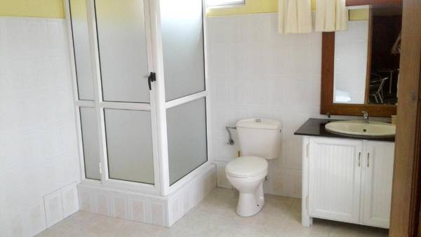 One bedroom house at Trou aux Biches Beach 250 m away from the beach with garden and wifi