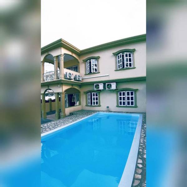 RS VILLAS private bungalow with poolyardWiFi and 100mts to the beach