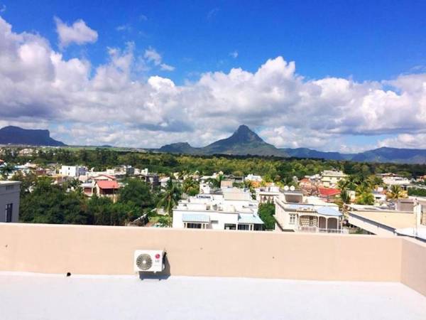 West Front One No 4 with Seafront Beachfront Licensed By Tourism Authority 14977