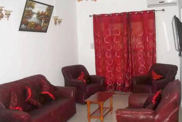 3 bedrooms appartement at Pereybere 600 m away from the beach with shared pool enclosed garden and wifi