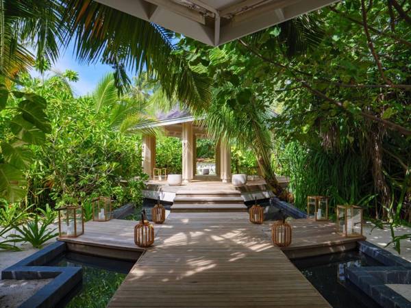 Baglioni Resort Maldives - The Leading Hotels of the World