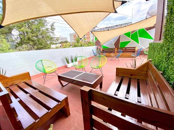 Roomies Hostel Condesa