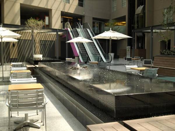 Courtyard by Marriott Mexico City Airport