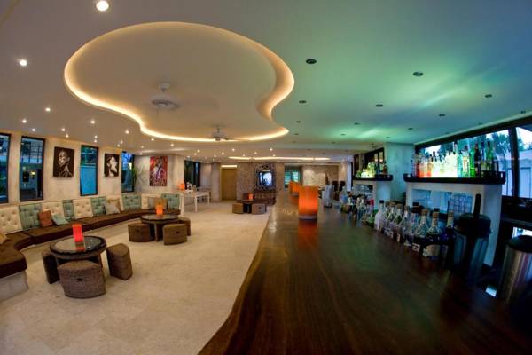 Maya Villa Condo Hotel and Beachclub