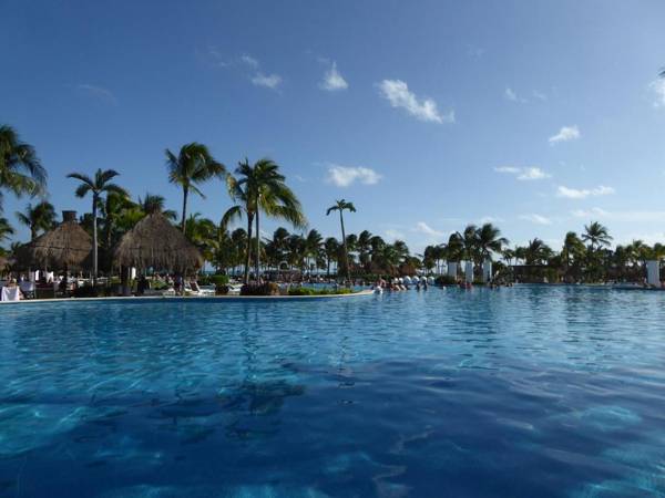 Suites at Mayan Palace Vidanta Resort Riviera Maya