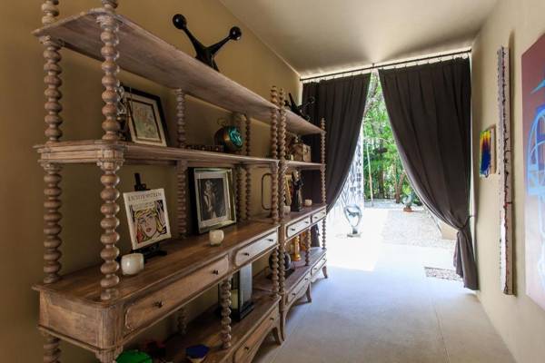 Where Art & Jungle Meet Luxury in Tulum by Moskito