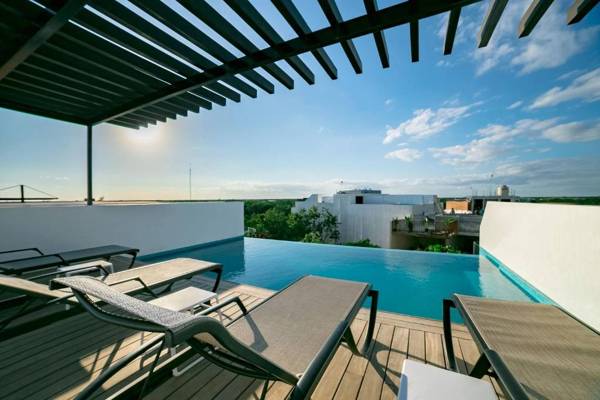 Private Roof w Plunge Pool Brand New 2 Br Penthouse for 6 sleeps