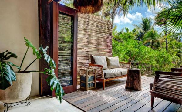 Beachfront luxury villa- 2 bedrooms