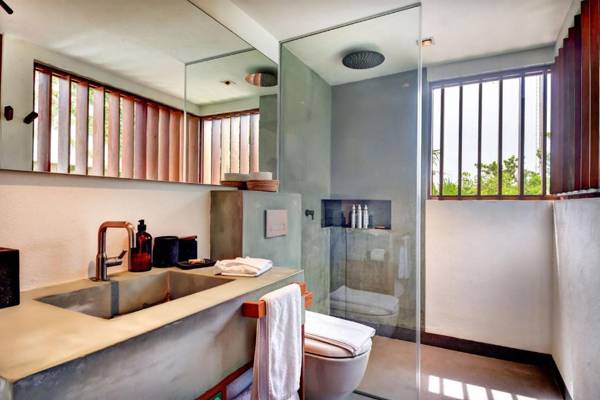 luxury beachfront villa in Sian Kaan