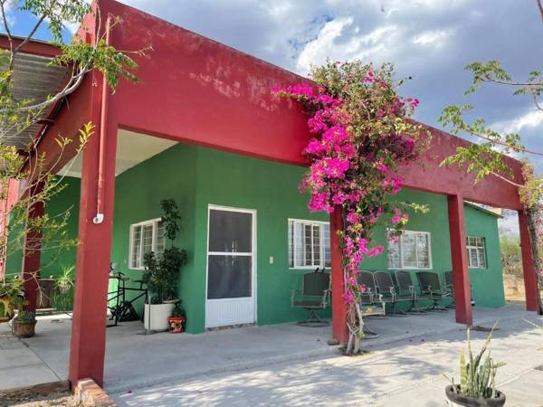 Casa de las Golondrinas -Ecohostel & Campsite-