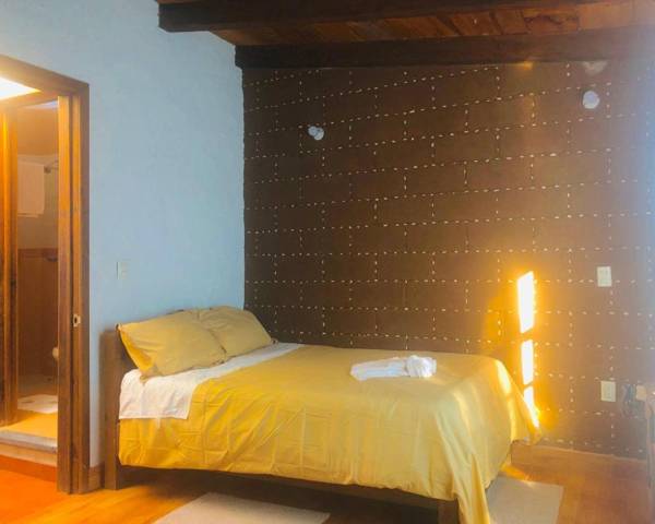 Comfy Bedroom Town House Garden & Market Area