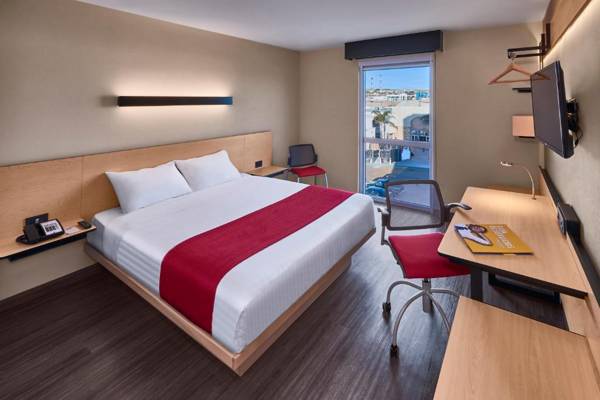 Workspace - City Express Rosarito