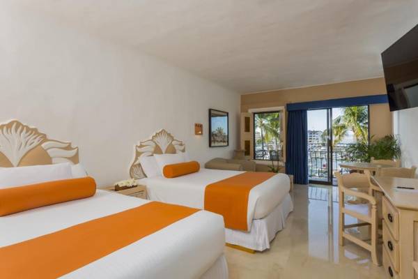 Flamingo Vallarta Hotel & Marina