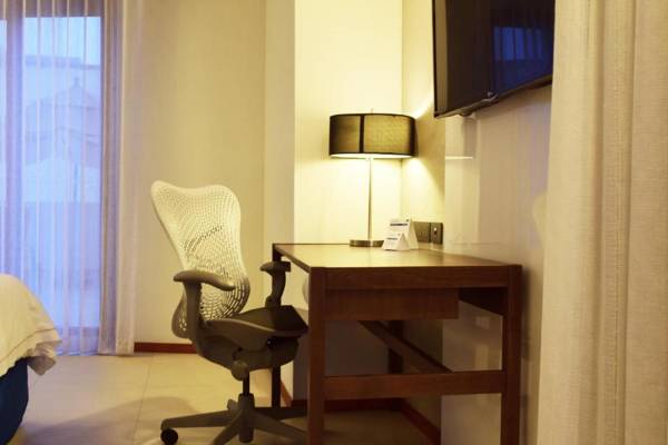 Workspace - Holiday Inn Express Puerto Vallarta an IHG Hotel
