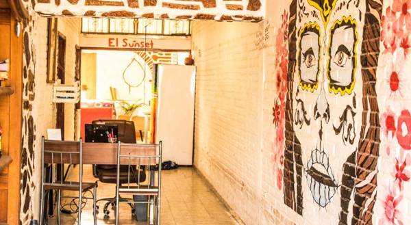 El Sunset Hostel