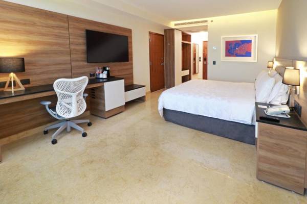 Workspace - Holiday Inn & Suites - Puerto Vallarta Marina & Golf an IHG Hotel