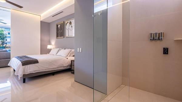 Pier57Unit411 Luxurious Ultra Chic Pier 57 Condo Romantic Zo
