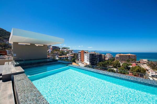 Loft 268-408 Spacious 2 Bedroom 2 Bathroom Zona Romantica