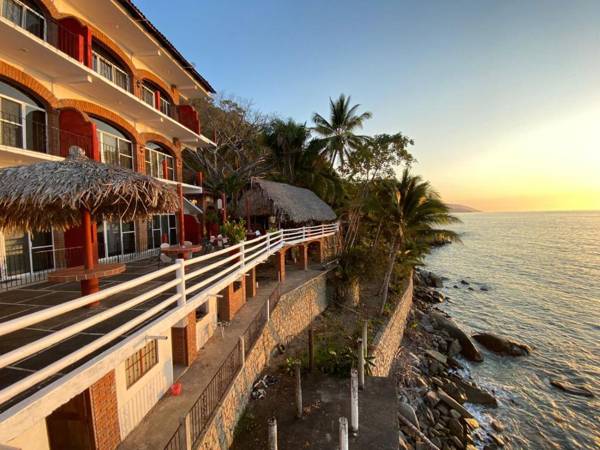 Traditional Sierra Leon Oceanfront Rooms - Adults Only