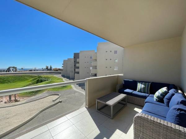 Modern Ocean View Condo with Pools & Gym