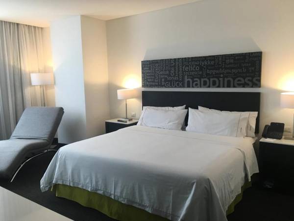 Holiday Inn Express & Suites Puebla Angelopolis an IHG Hotel