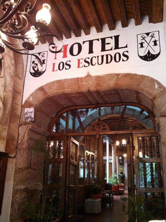 Hotel Los Escudos