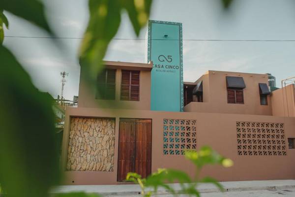 Casa 5 Bed & Breakfast