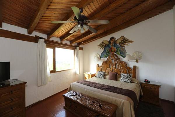 Villa San Jose Hotel & Suites