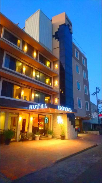 Hotel Royal Inn