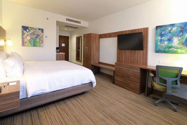 Workspace - Holiday Inn Express & Suites - Ensenada Centro an IHG Hotel