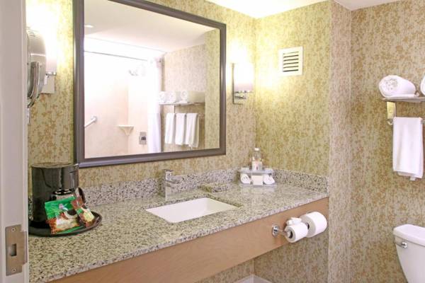 Holiday Inn Express & Suites Cuernavaca an IHG Hotel