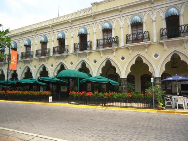 Hotel Concierge Plaza Colima