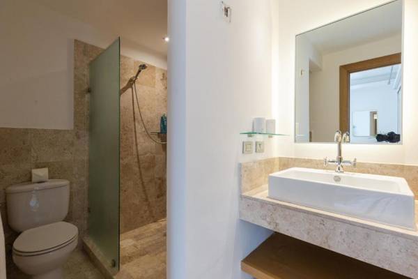 Luxury & exclusive 3BR Apt w Amazing amenities