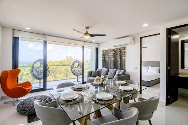 Sea Breeze at TAKH 404