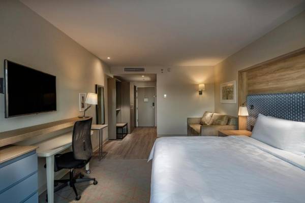 Workspace - Holiday Inn & Suites - Aguascalientes an IHG Hotel
