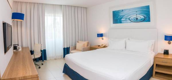 Holiday Inn Acapulco La Isla an IHG Hotel