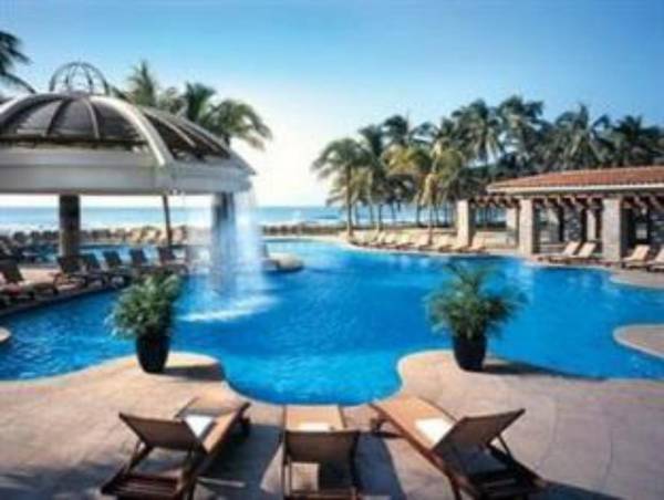 Pierre Mundo Imperial Riviera Diamante Acapulco