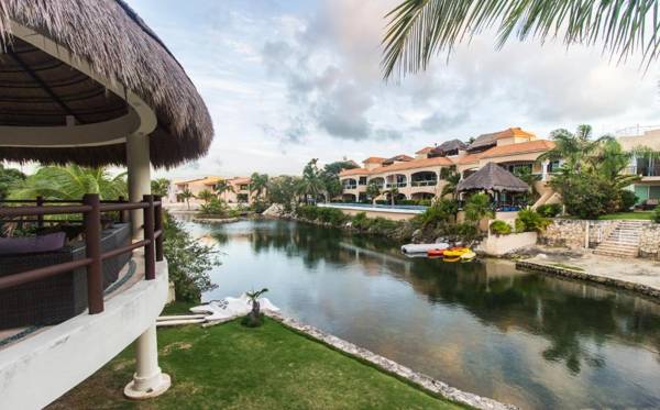 Coral Maya Stay Suites