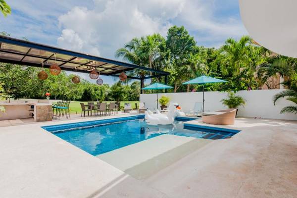 LUXURY POOL & BEACH HOUSE AT THE MAYAN RIVIERA