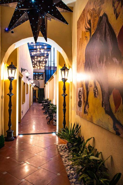 HOTELES ANTIGUA - CASONA ALLENDE