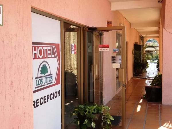 Los Jitos Hotel & Suites