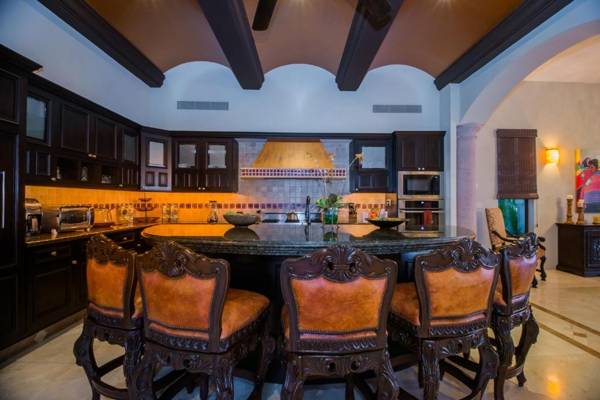 Casa Cortez Spectacular Seaside Getaway Sleeps 10