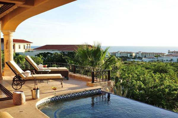 Stunning Oceanview villa! Golf gated community Minutes to beautiful beach