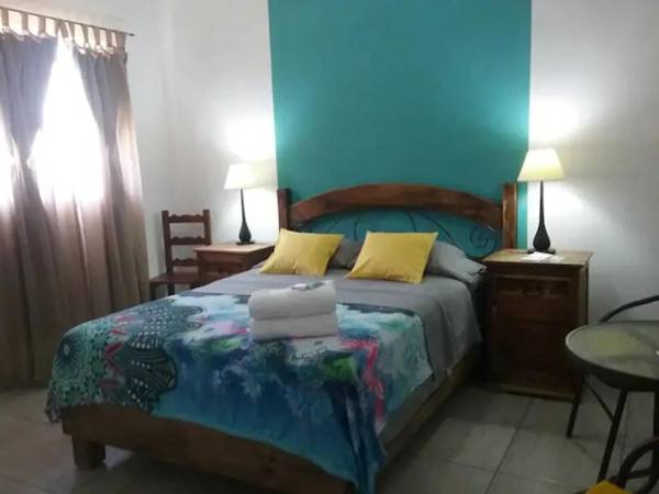 Cozy room with private bathroom to 12 minutes walking from downtown