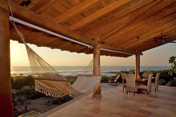 Casamar beach front estate on Troncones Point